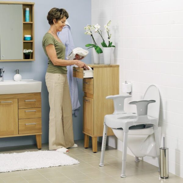 Etac Swift Toilet Seat Raiser - Image 4